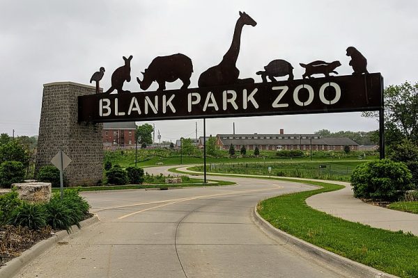 Blank Park Zoo Entrance